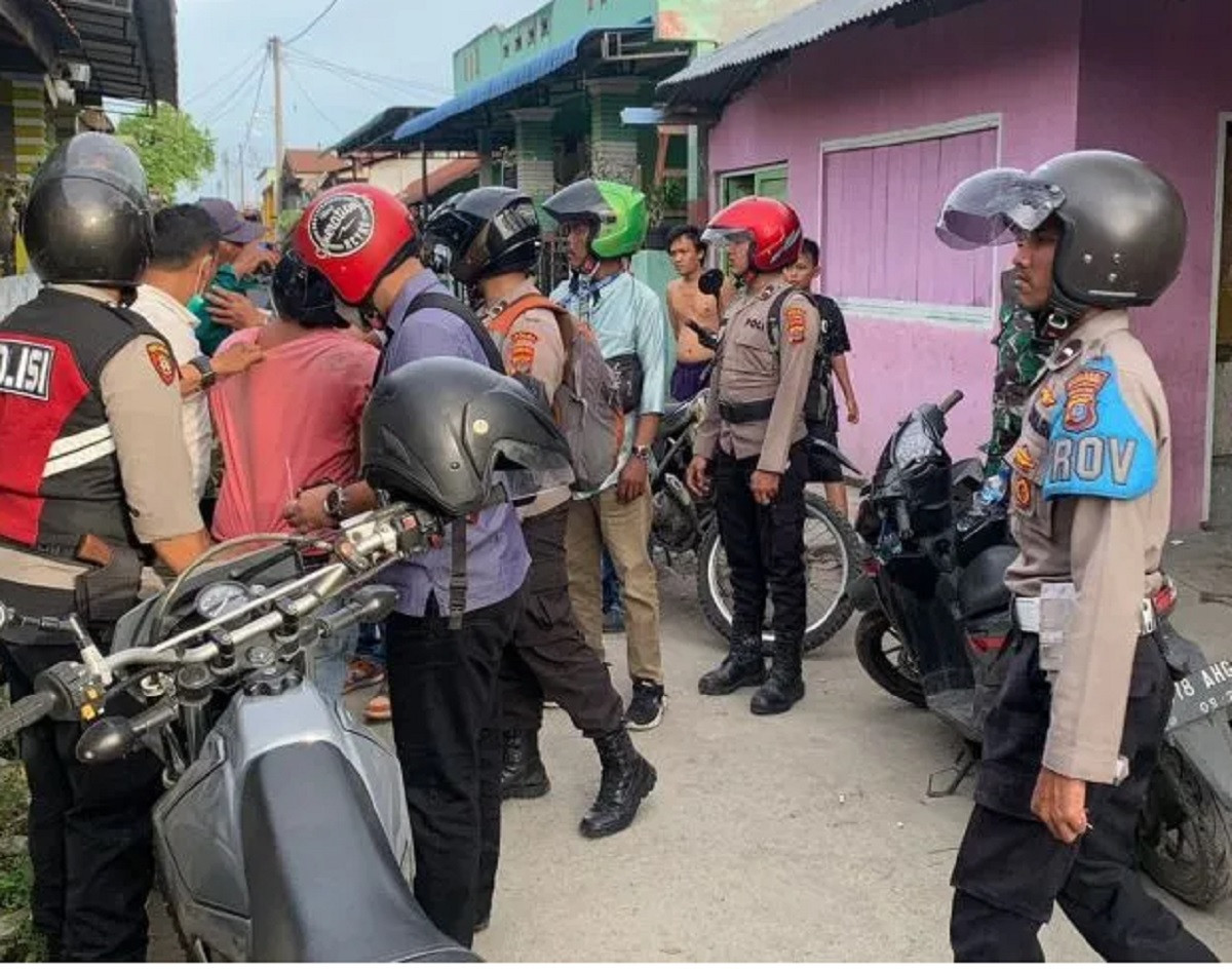 Gerebek Kampung Narkoba Di Medan 2 Orang Ditangkap Sumut 9854