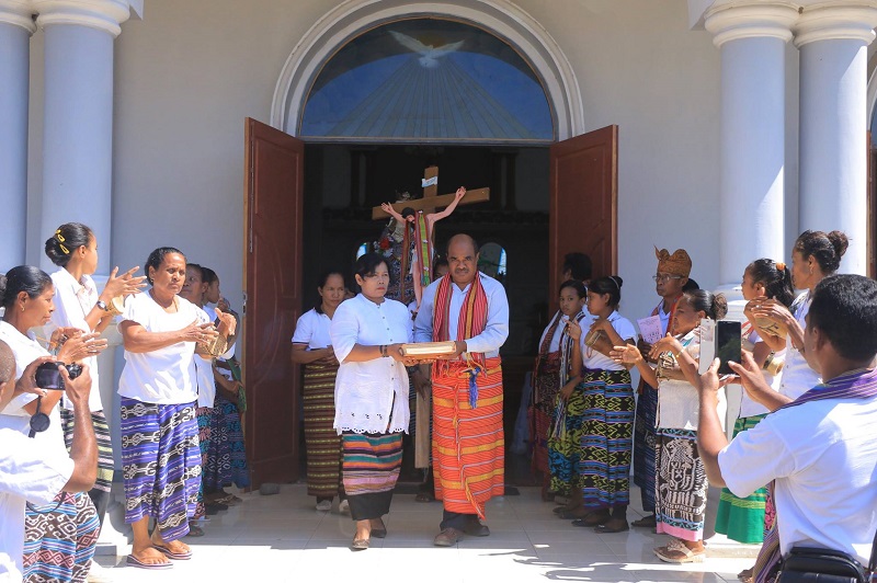 Mengintip Prosesi Naifeto Lale'an di Tapal Batas Negeri